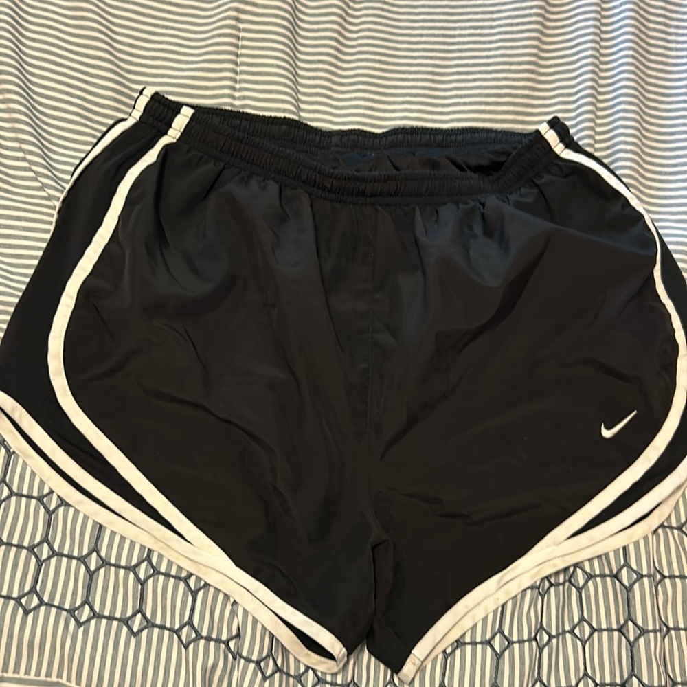 Black Nike shorts